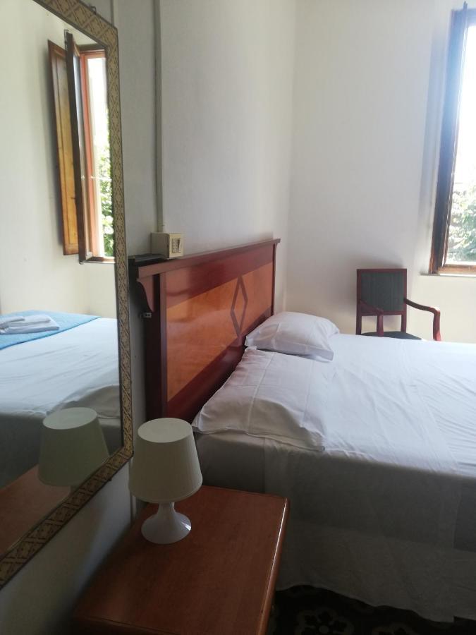Hotel Maida ฟอลลอนนีกา ภายนอก รูปภาพ